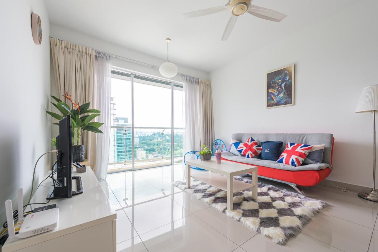 Pangsapuri Mitec 5min Publika Sri Hartamas 1br 6pax Mont Kiara Kuala Lumpur