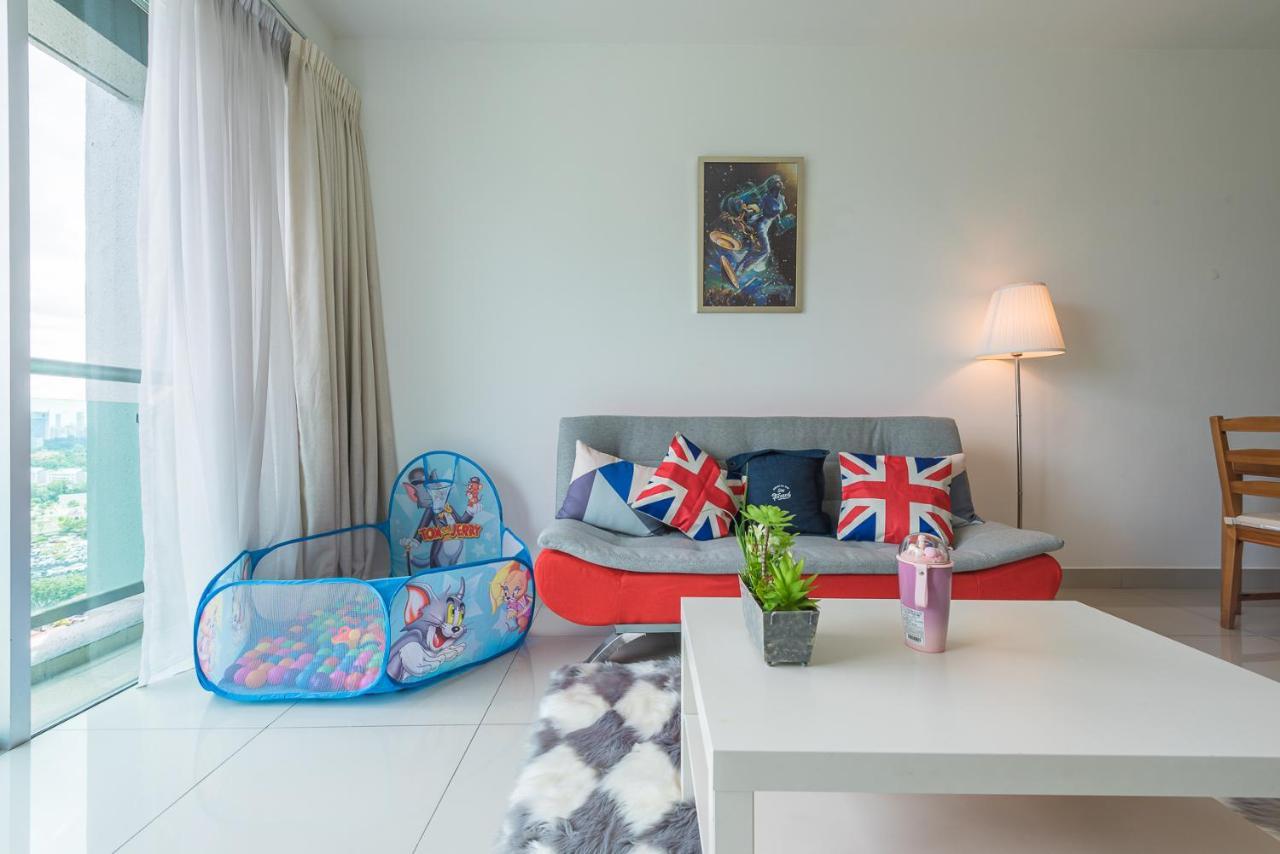 Pangsapuri Mitec 5min Publika Sri Hartamas 1br 6pax Mont Kiara *